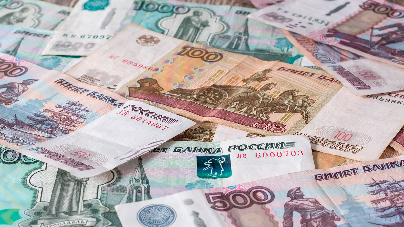 МРОТ в 2024 году повысят. Каким будет минимальный размер оплаты труда