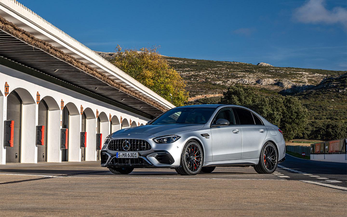 В Россию прибыл самый мощный Mercedes-Benz C-Class AMG