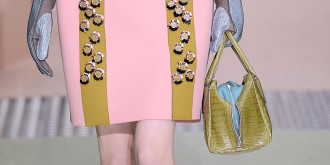 Сумка Prada Inside, показ Prada осень-зима 2015